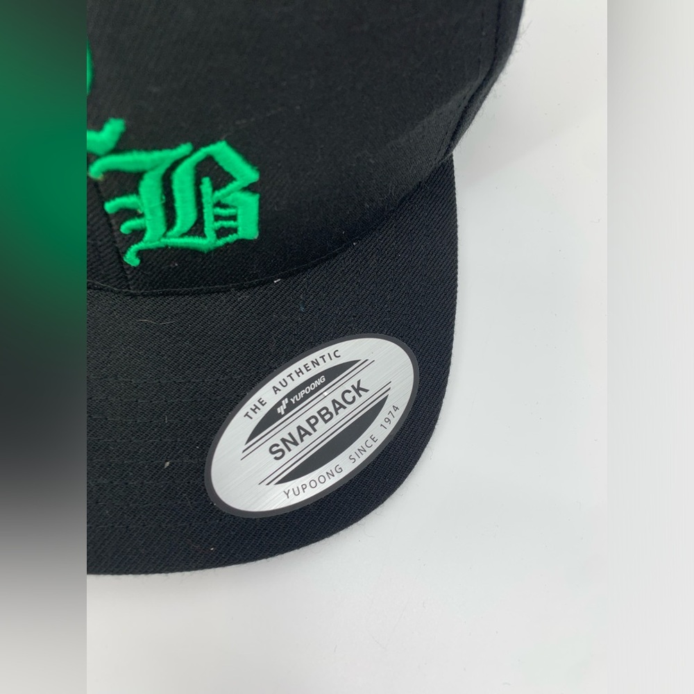 Never Basics Set of 2 Hats Black and Green Baseball Caps - Picture 10 of 10